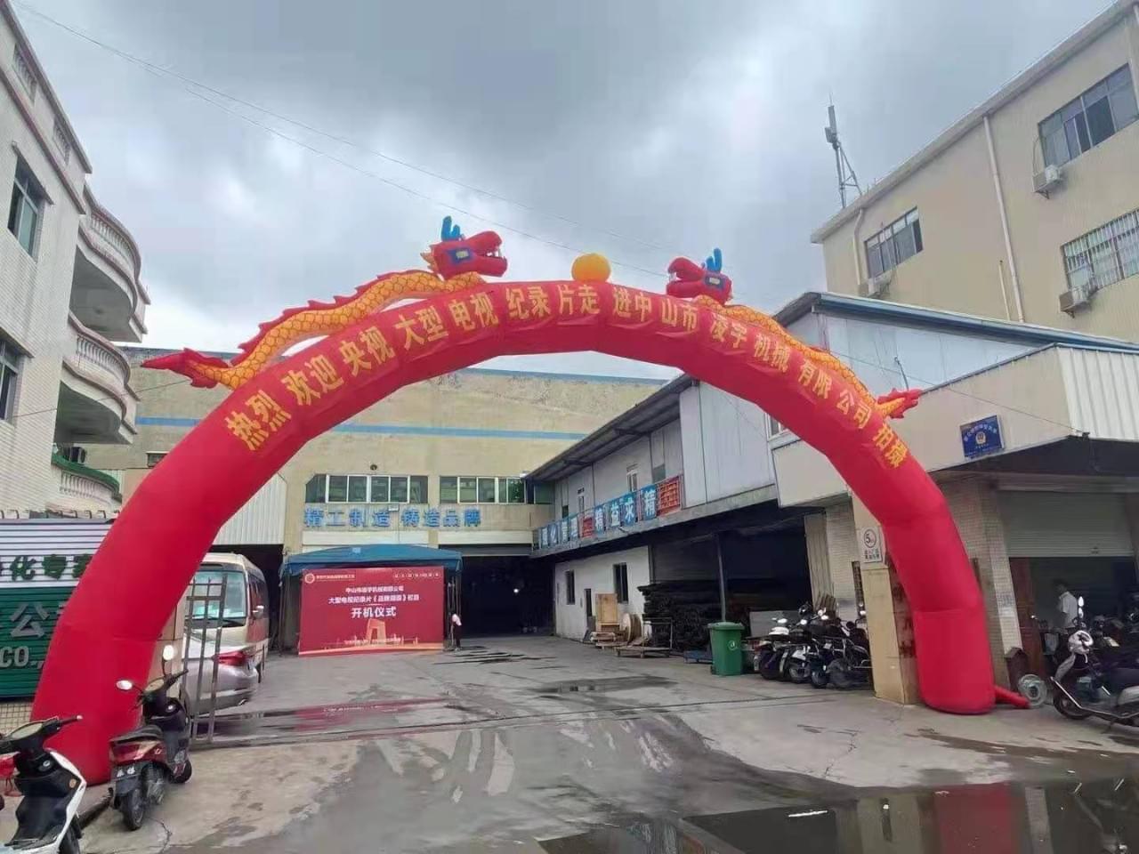 鼓風(fēng)熱微氣耗吸干機(jī)
