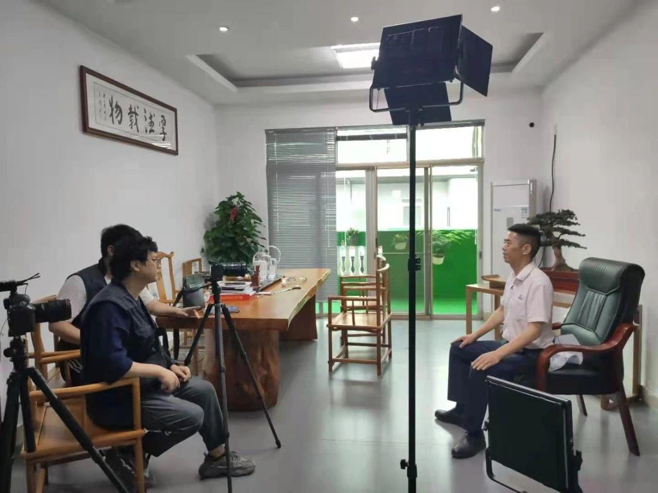 鼓風(fēng)熱零氣損吸干機(jī)